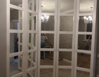 Угловой шкаф для прихожей 